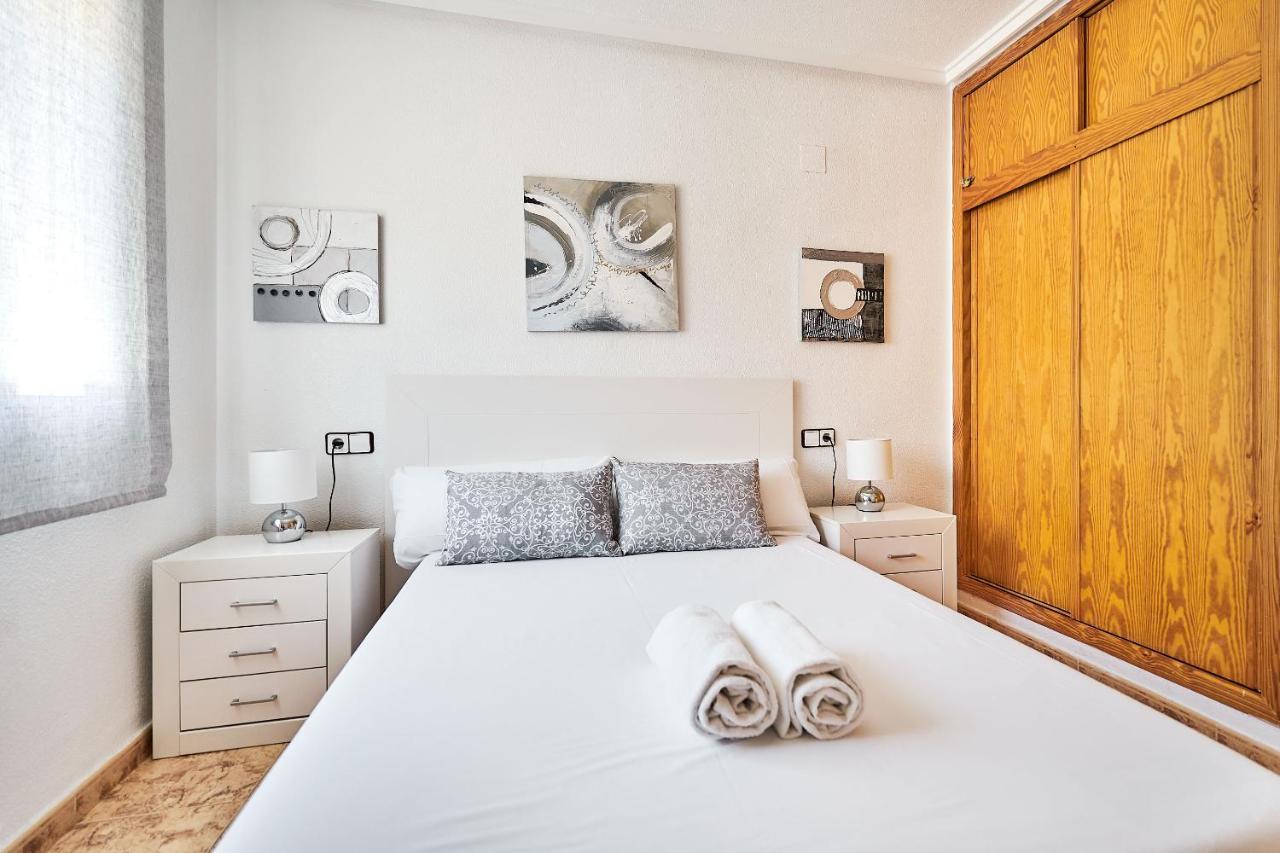 Espanhouse David 2 Bedroom Apartment Torrevieja With Pool Eksteriør billede