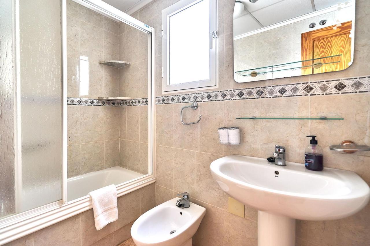 Espanhouse David 2 Bedroom Apartment Torrevieja With Pool Eksteriør billede